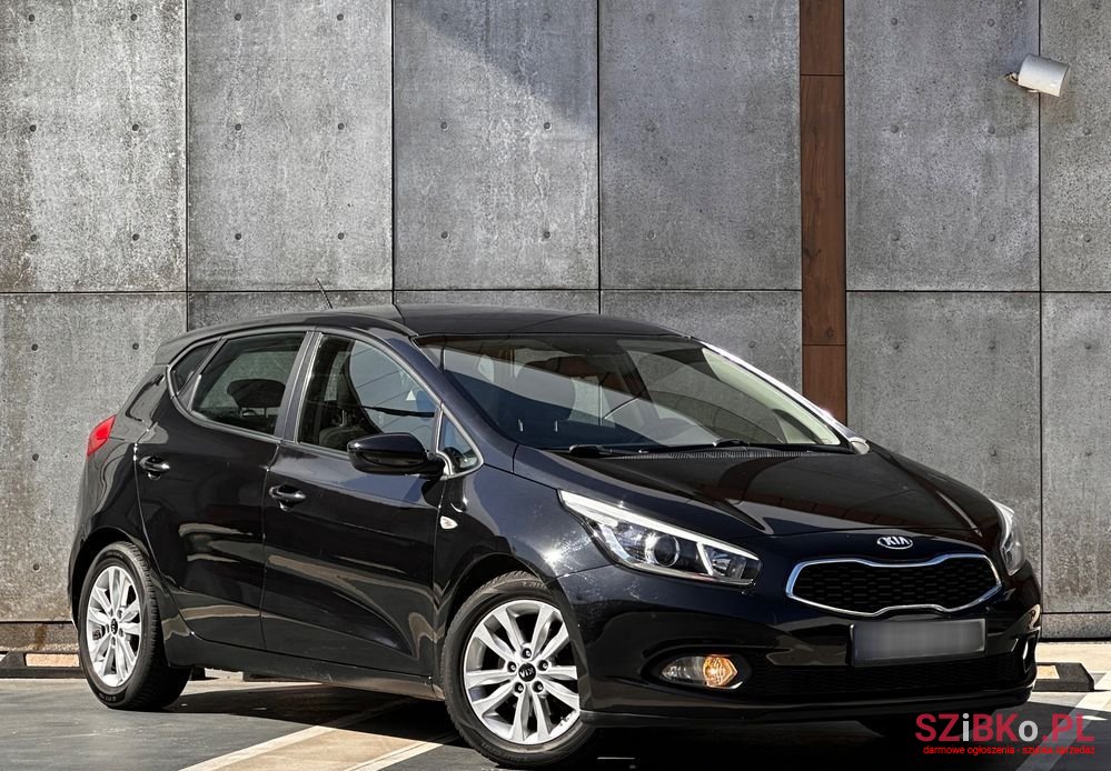 2013' Kia Ceed photo #2