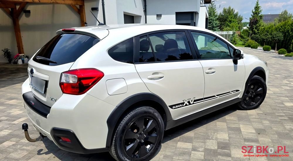 2014' Subaru XV photo #3