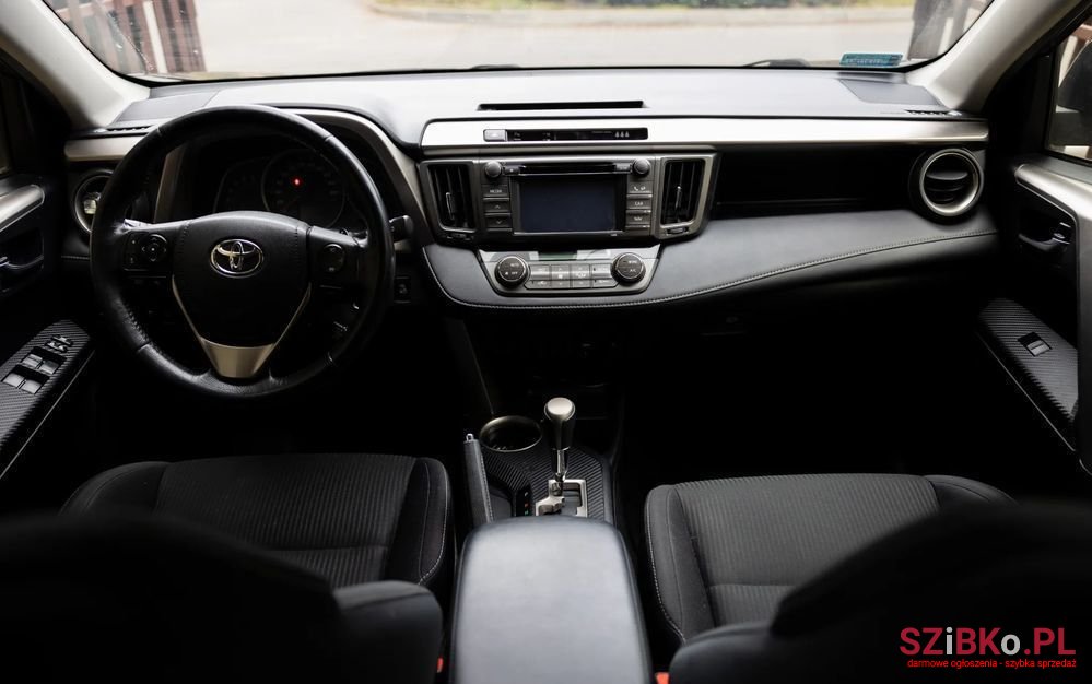 2013' Toyota RAV4 photo #5