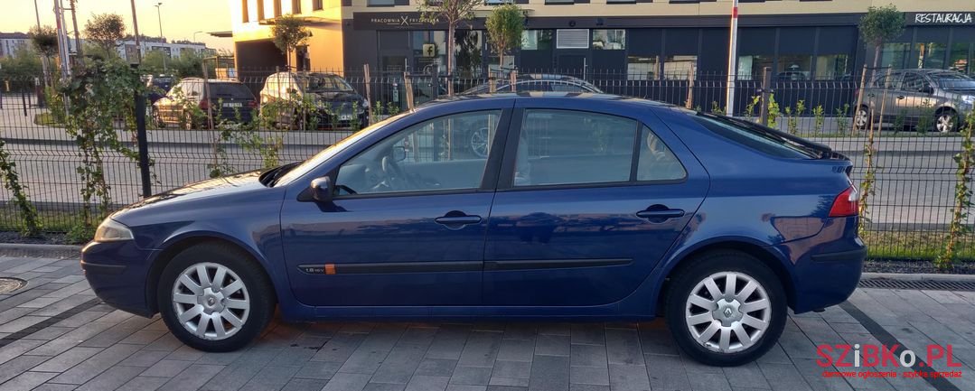 2004' Renault Laguna photo #4