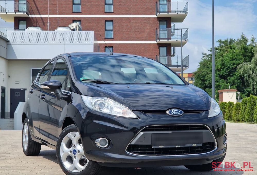 2010' Ford Fiesta 1.25 Titanium photo #1