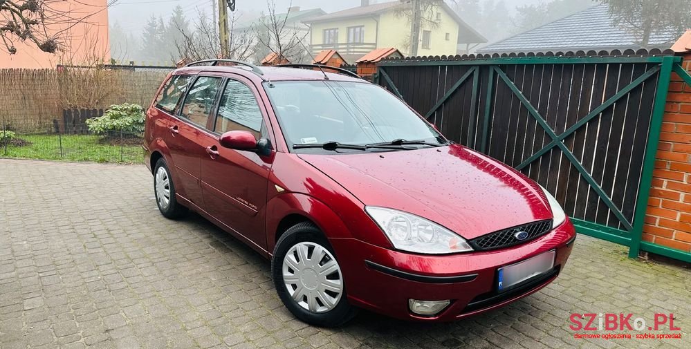 2002' Ford Focus photo #1