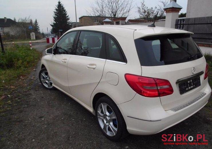 2013' Mercedes-Benz B klasa photo #2