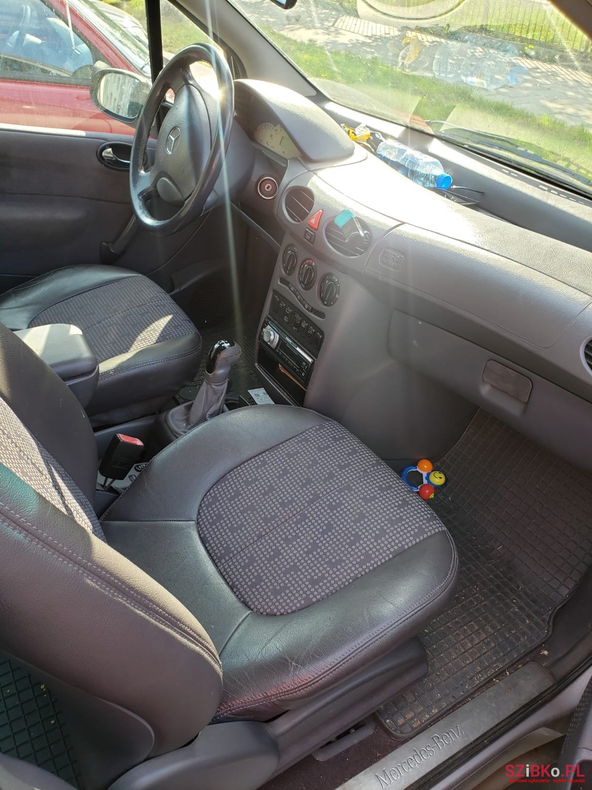 1999' Mercedes-Benz 190 photo #3