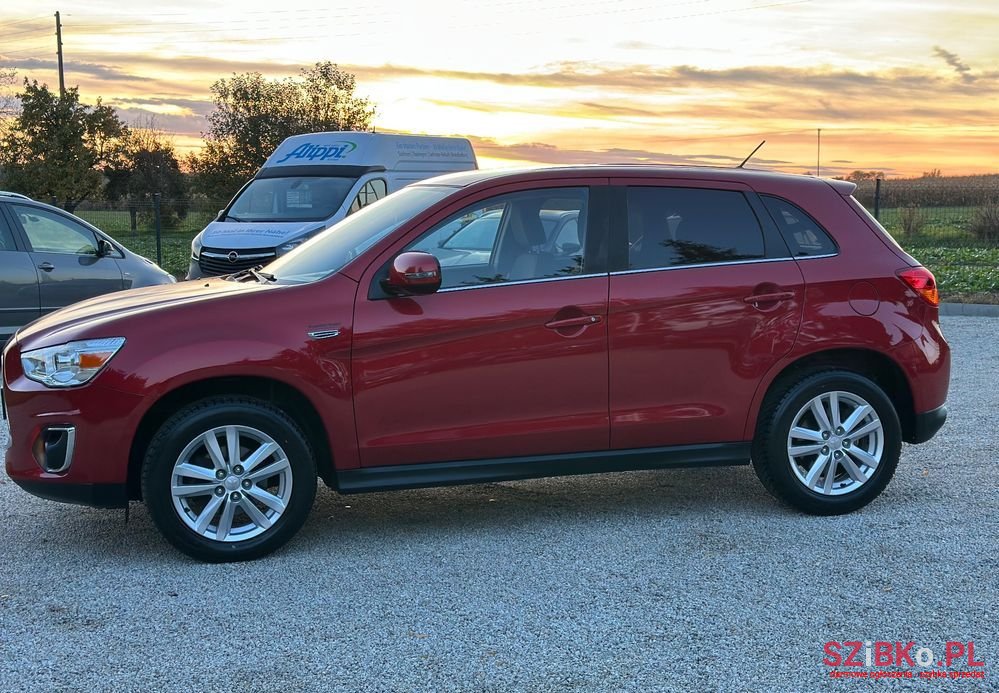 2014' Mitsubishi ASX photo #3