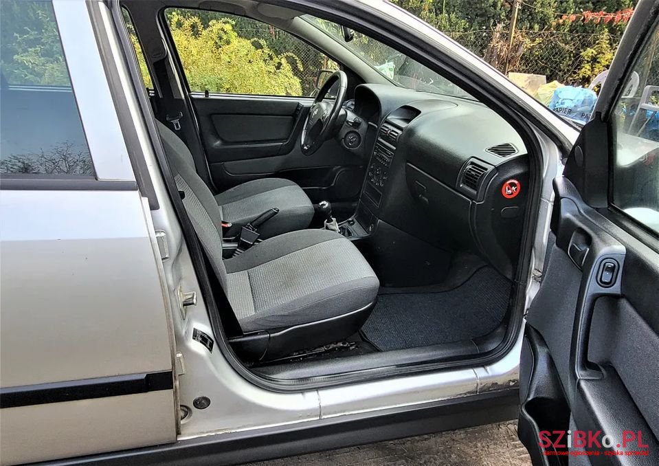 2004' Opel Astra photo #5
