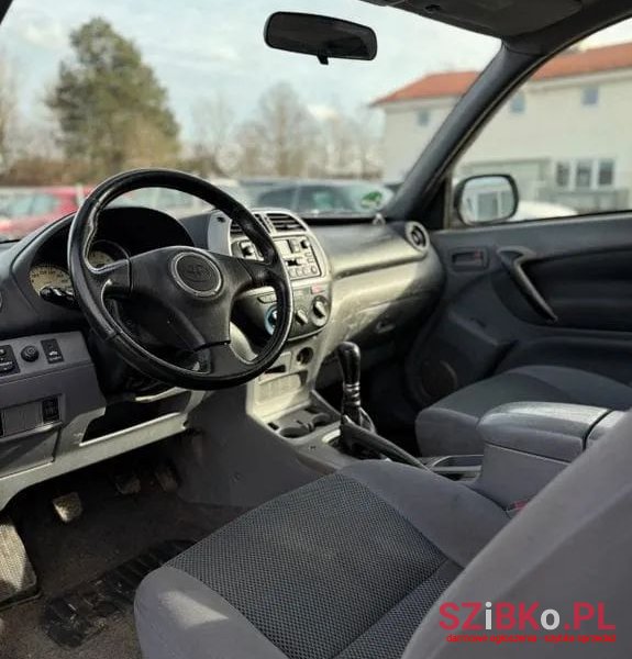 2002' Toyota RAV4 4X4 photo #5