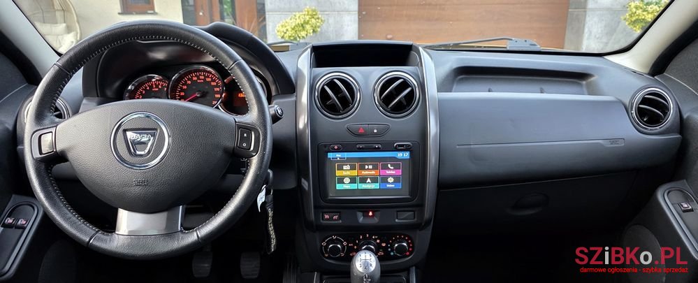 2016' Dacia Duster Sce 115 4X2 Prestige photo #6