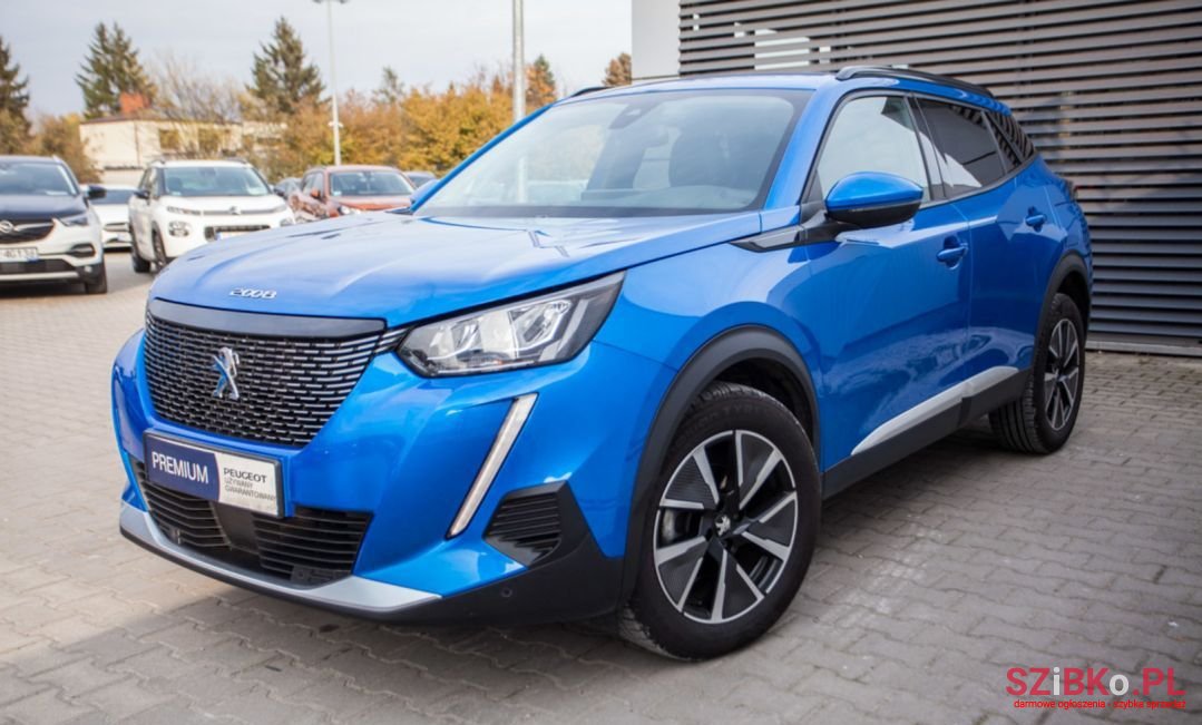 2020' Peugeot 2008 photo #1