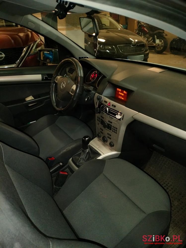 2007' Opel Astra photo #4