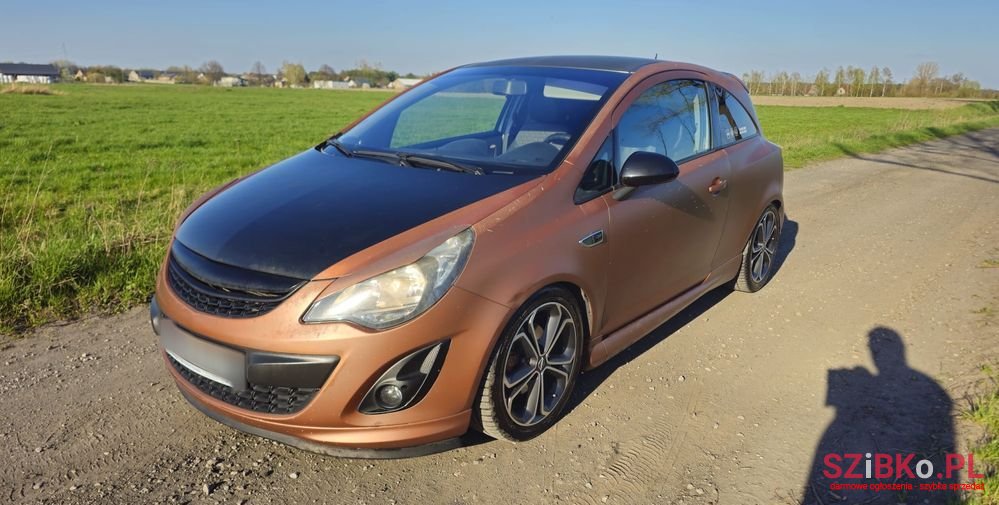 2013' Opel Corsa photo #1