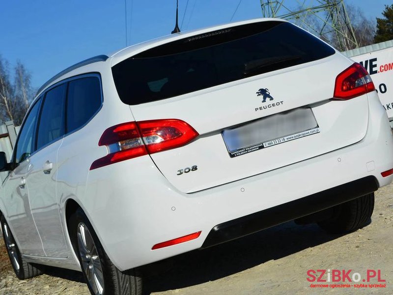 2020' Peugeot 308 photo #5