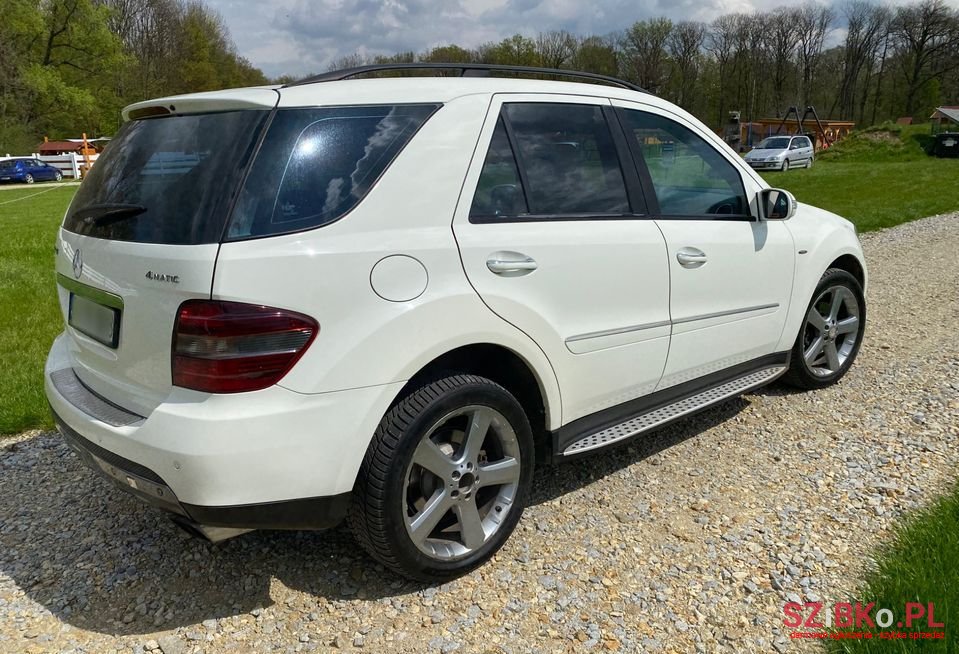 2008' Mercedes-Benz Ml photo #5