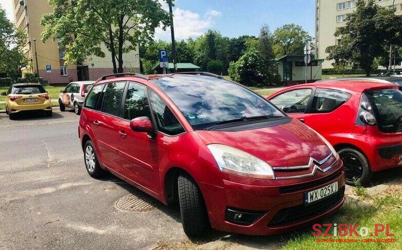 2008' Citroen C4 Picasso photo #1