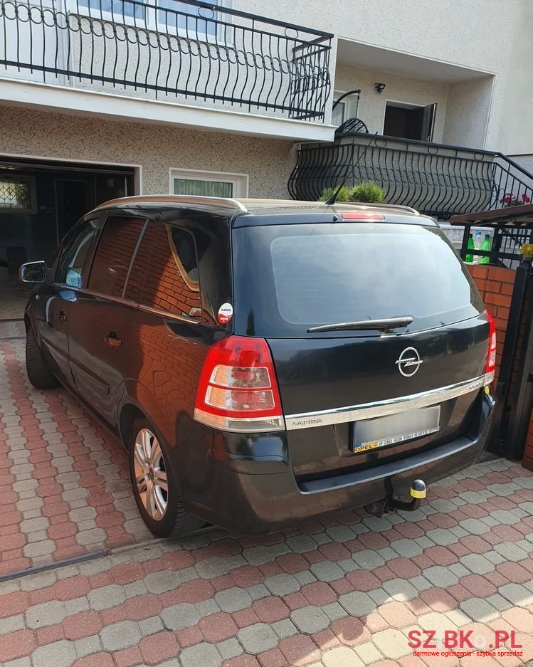 2009' Opel Zafira photo #4