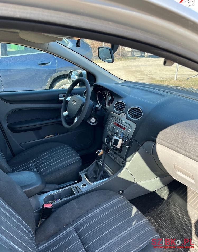 2009' Ford Focus photo #5