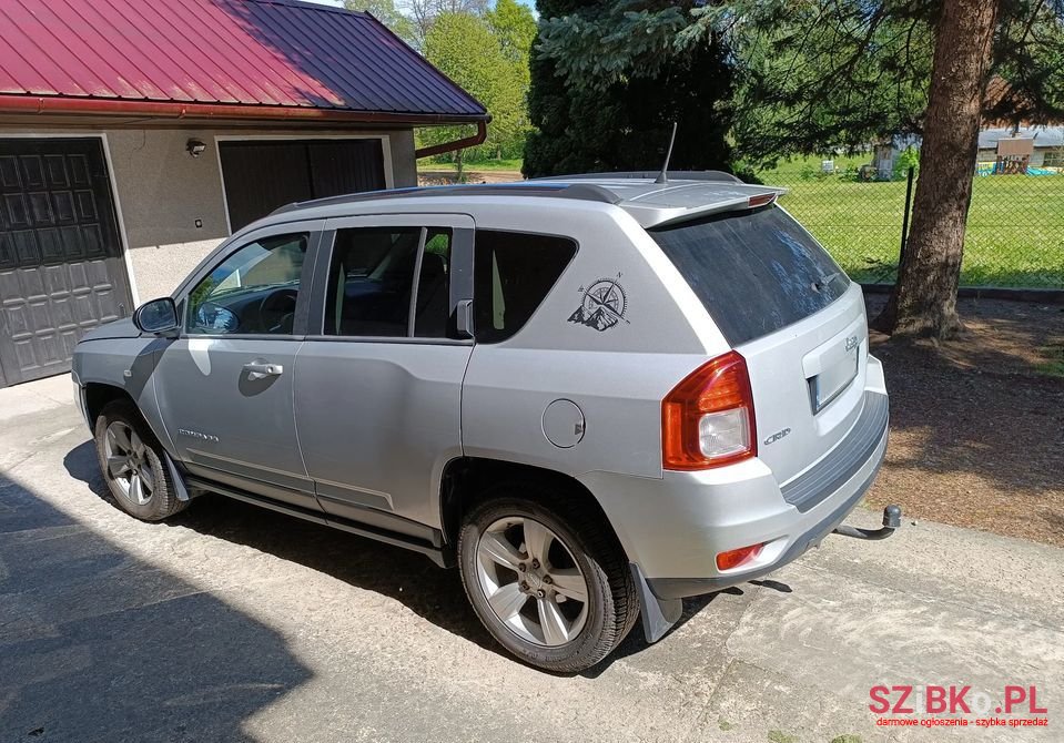 2011' Jeep Compass photo #4