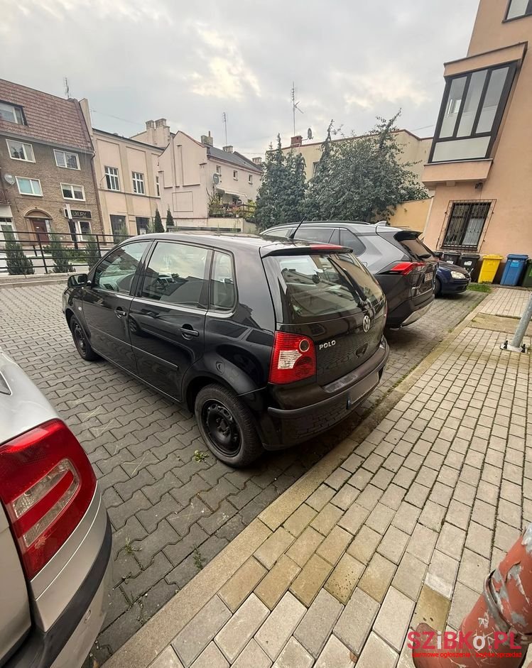 2004' Volkswagen Polo photo #4