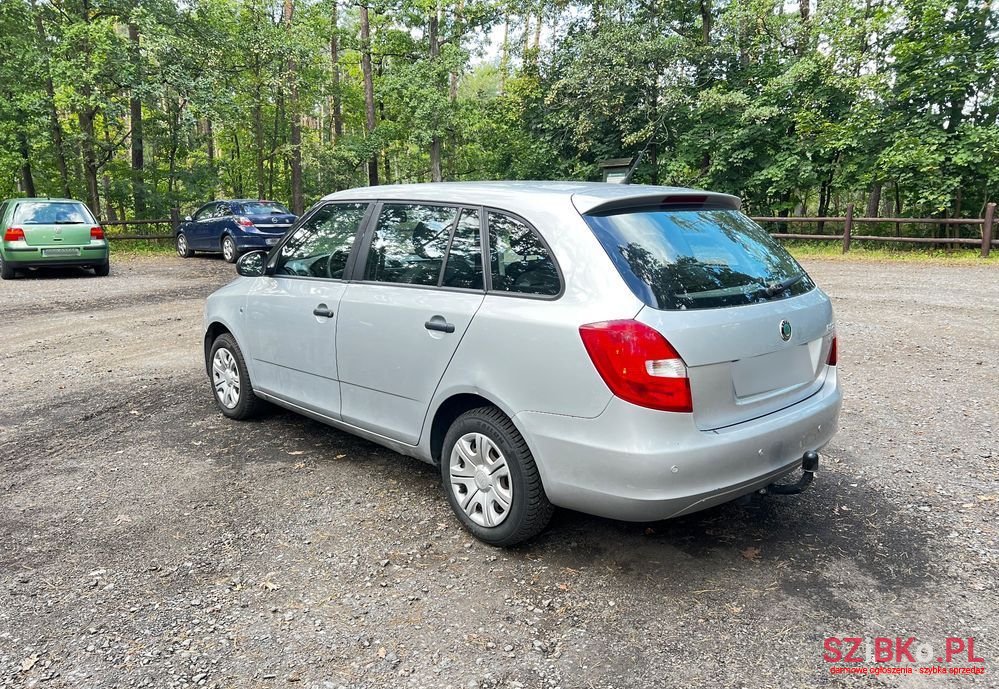 2011' Skoda Fabia photo #6