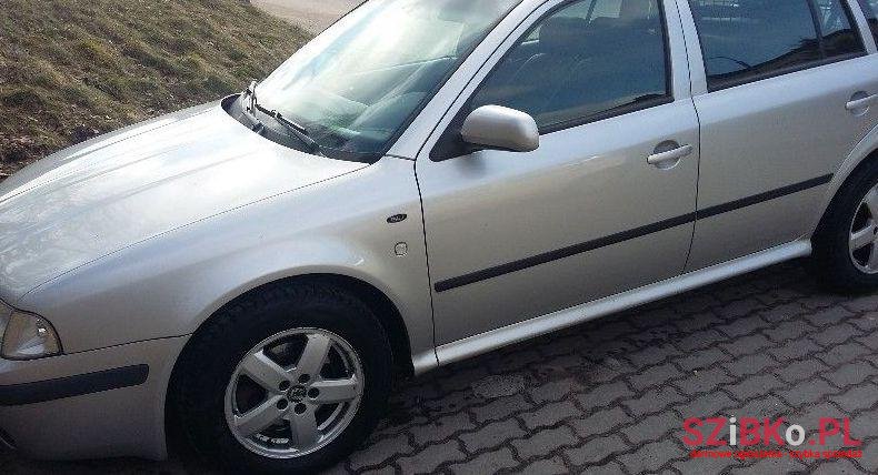 2001' Skoda Octavia photo #2