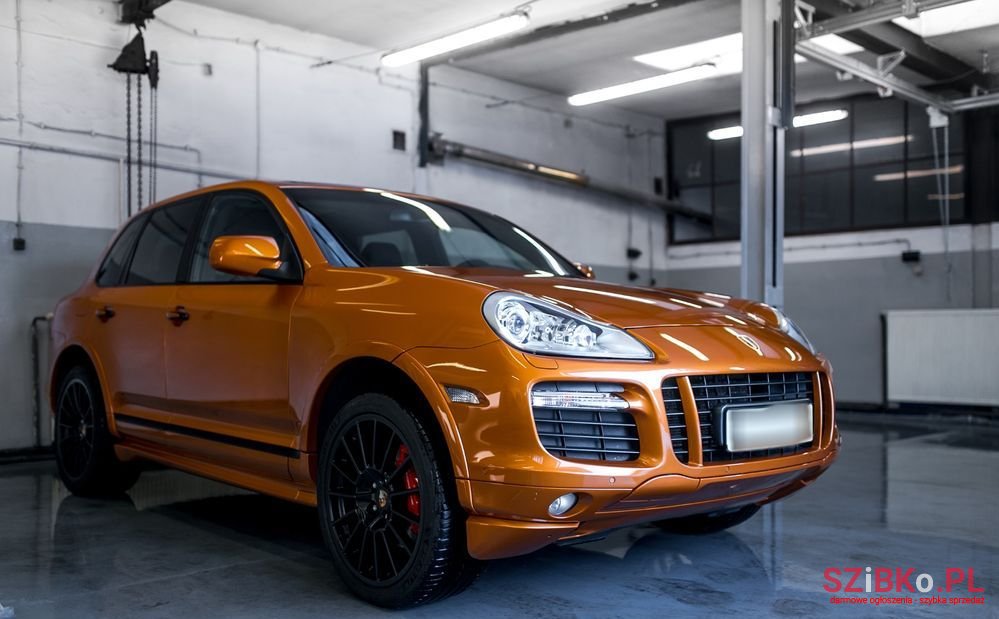 2008' Porsche Cayenne photo #3