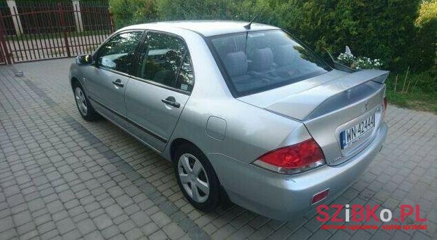 2012' Mitsubishi Lancer photo #2