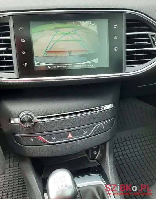 2014' Peugeot 308 photo #5