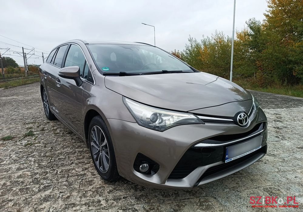 2015' Toyota Avensis 1.8 Business Edition photo #1