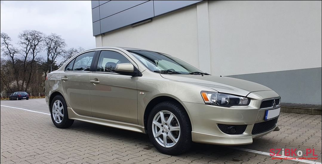 2008' Mitsubishi Lancer photo #3