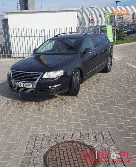 2007' Volkswagen Passat photo #1