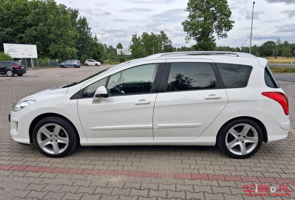 2010' Peugeot 308 120 Vti Platinum photo #3