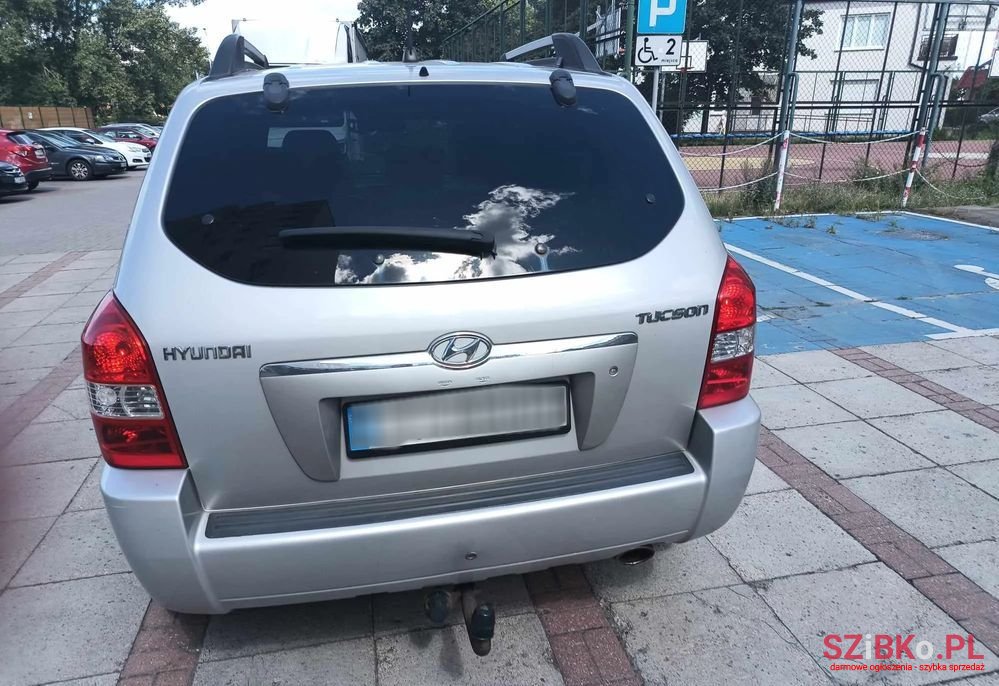 2006' Hyundai Tucson 2.0 Comfort 2Wd photo #5