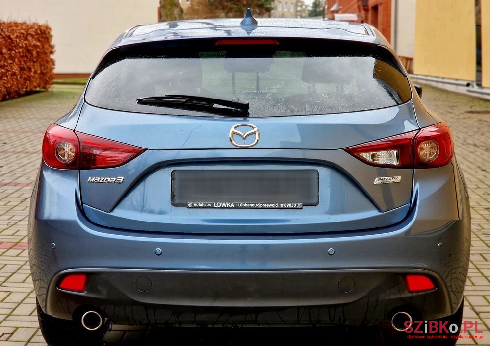 2016' Mazda 3 Skyactiv-G photo #5