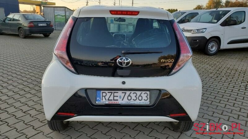 2017' Toyota Aygo photo #4