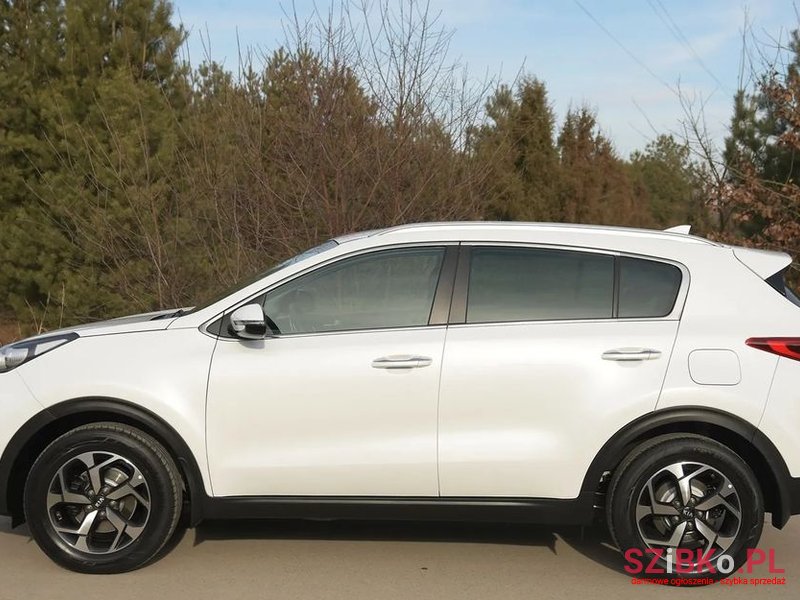 2020' Kia Sportage photo #6