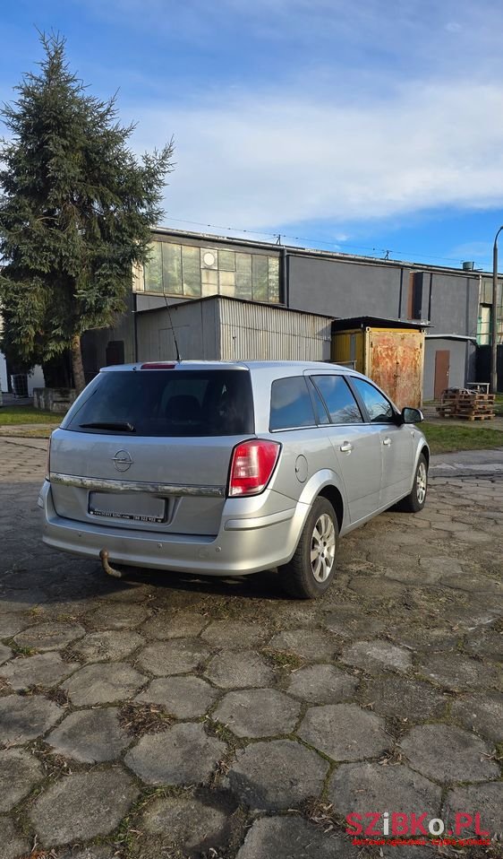 2010' Opel Astra Iii 1.7 Cdti Cosmo photo #4