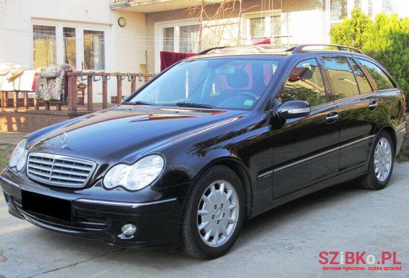 2005' Mercedes-Benz Klasa C photo #1