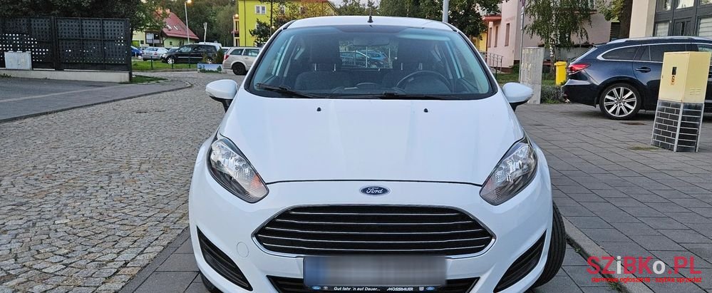 2013' Ford Fiesta 1.25 Trend Edition photo #6