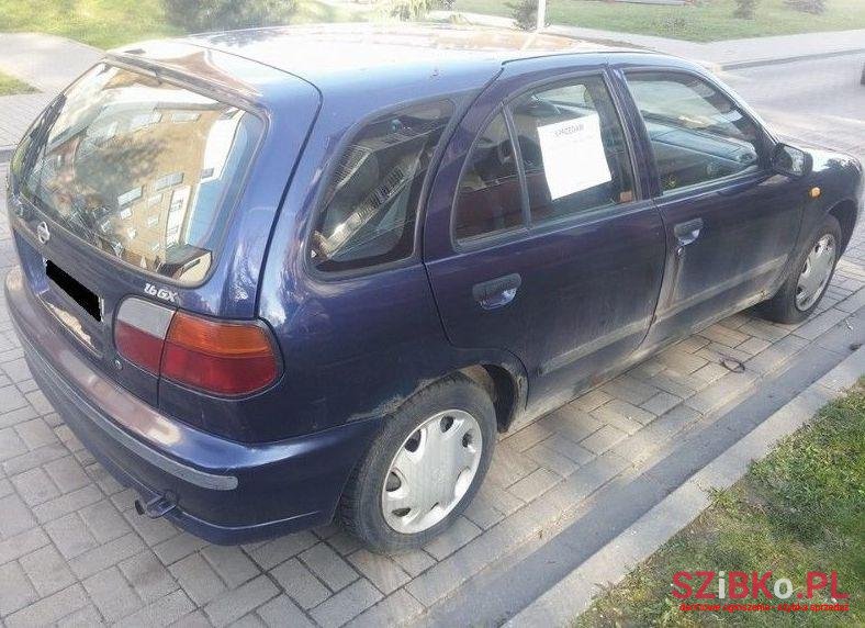 1998' Nissan Almera photo #1