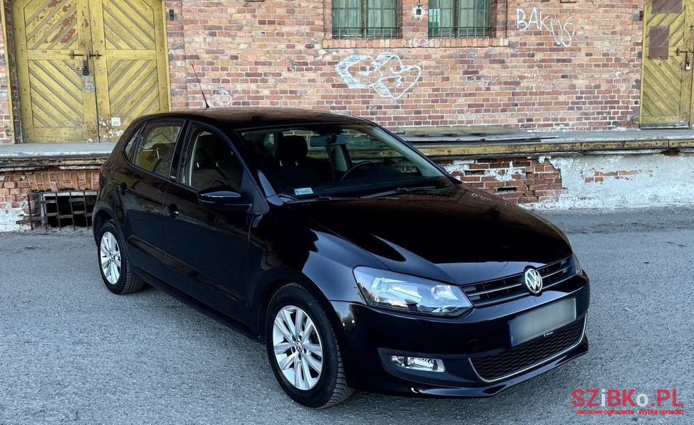 2012' Volkswagen Polo 1.6 Tdi Style photo #1