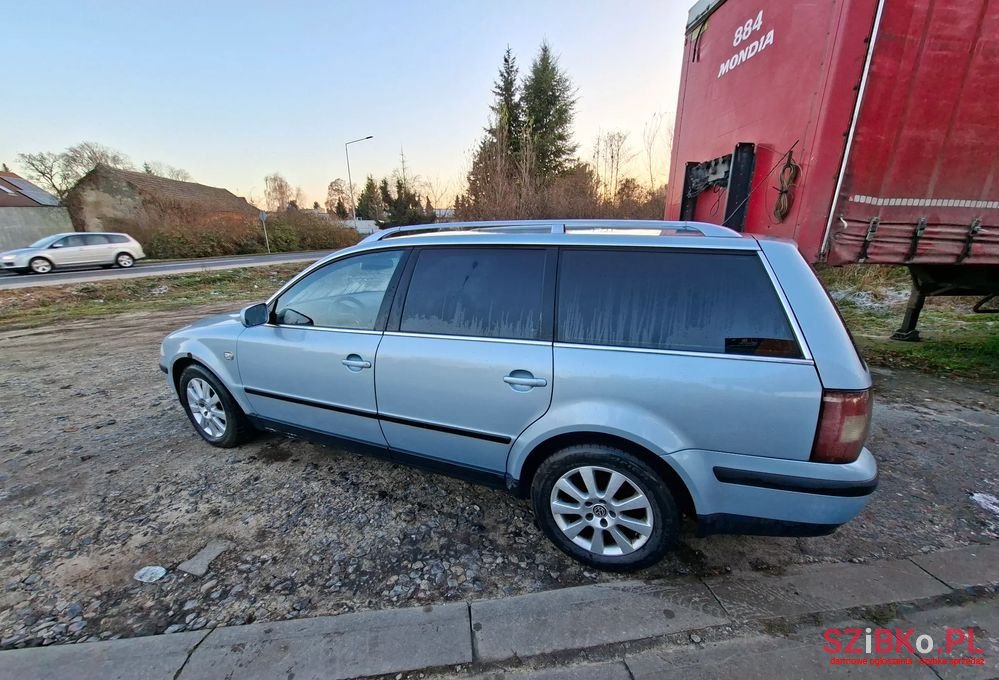 2003' Volkswagen Passat Variant photo #6