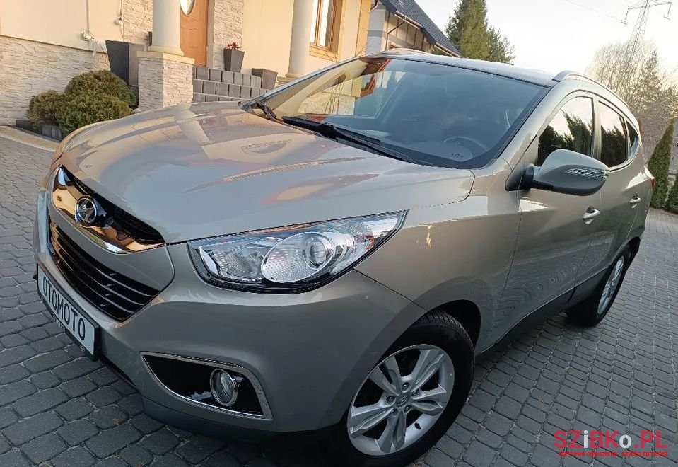 2010' Hyundai ix35 photo #2