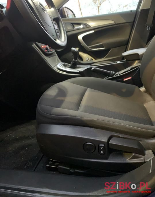 2011' Opel Insignia photo #5