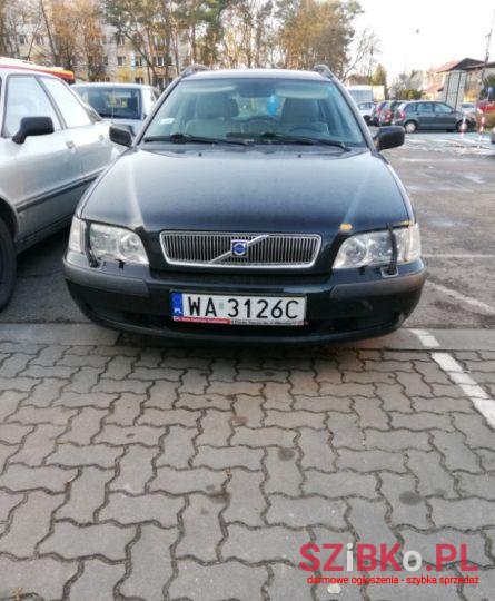 2002' Volvo V40 photo #1