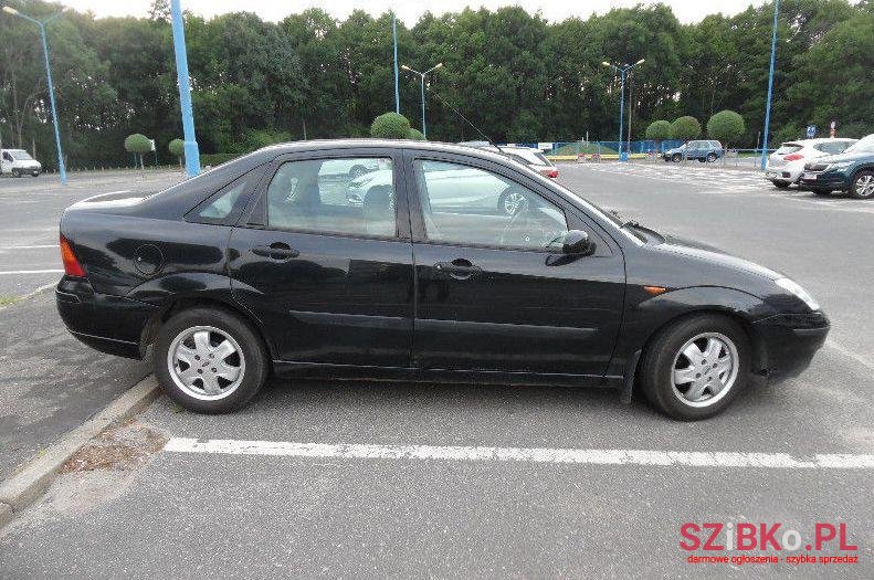 2002' Ford Focus photo #1