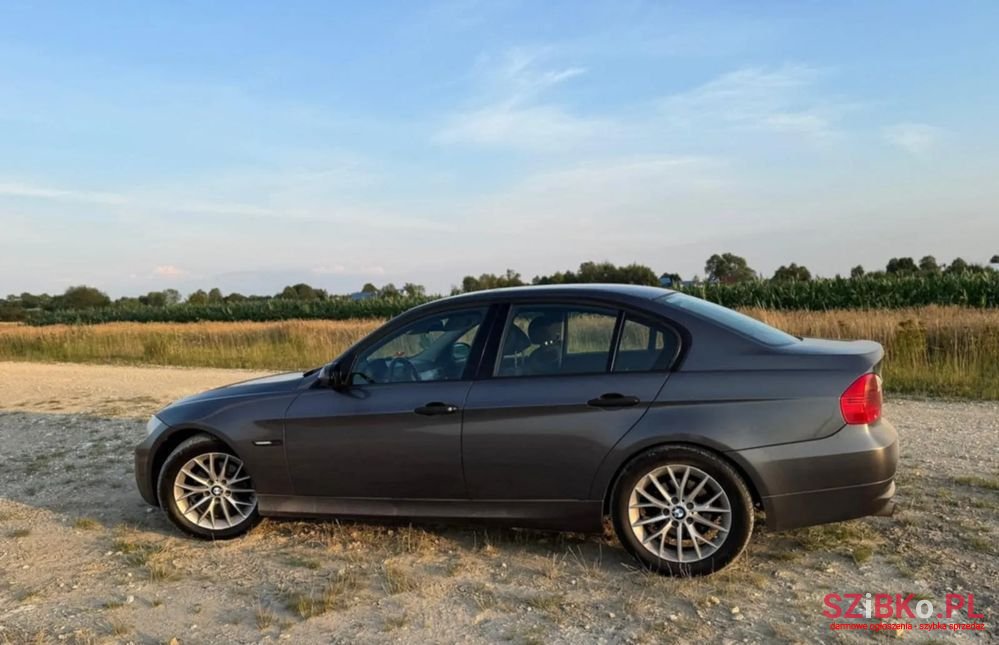 2006' BMW 3 Series photo #2