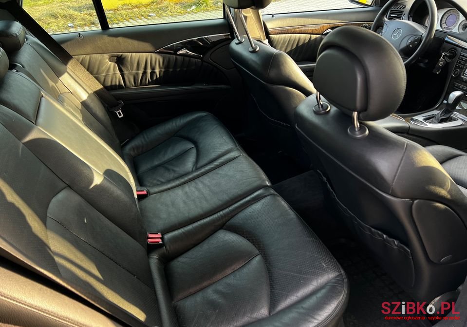 2004' Mercedes-Benz E-Class photo #6