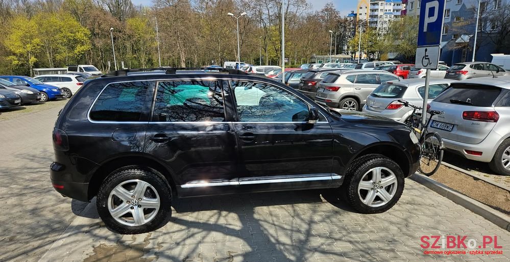 2004' Volkswagen Touareg 4.2 V8 Automatik photo #2