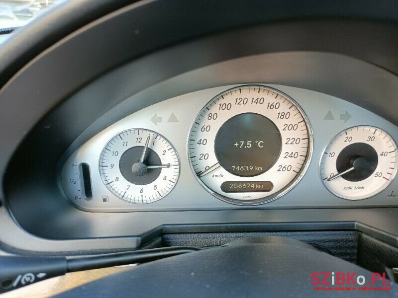 2007' Mercedes-Benz Klasa E photo #1