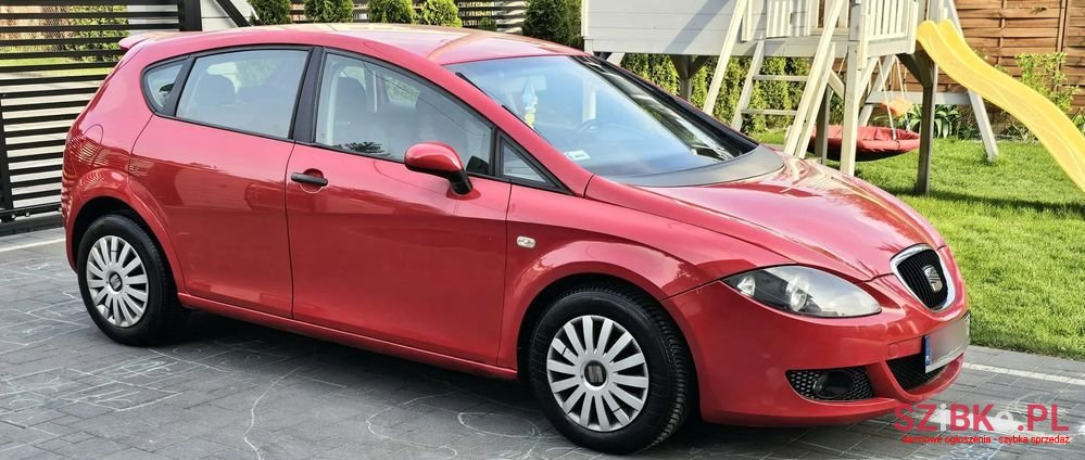 2007' SEAT Leon photo #6